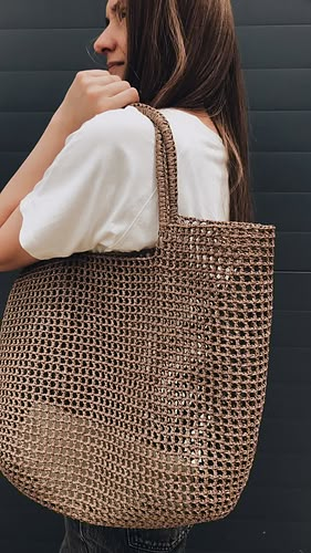 Raffia Net Bag pattern by Julia Kuznetsova Modern Crochet Blanket, Raffia Crochet, Bag Shapes, Bags 2024, Purse Collection, Crochet Handbag, Bag Pattern Free, Women Purse, Crochet Tote Bag