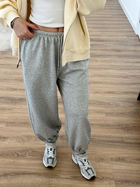 #grey#outfits#style#trousers Grey Outfits, Style Trousers, Trousers, Fashion Outfits, Grey