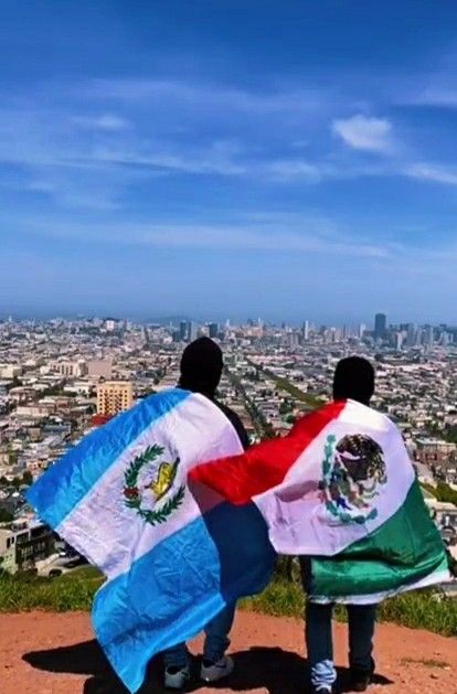 Guatemala 🇬🇹🔥 México 🇲🇽🔥 Mexican And Guatemalan Flag, Guatemala Flag Wallpaper, Guatemala Pfp, Guatemala Flag Aesthetic, Guatemala Aesthetic Wallpaper, Guatemala Wallpaper, Guatemala Culture, Guatemala Aesthetic, Latina Wallpaper