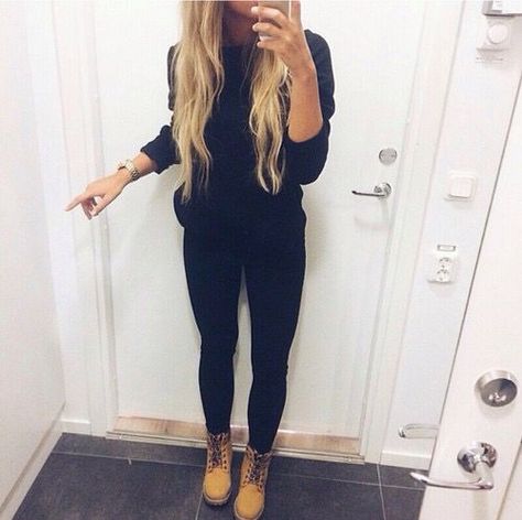 Outfits con botas Timberland en los que no te importaría gastar todo tu dinero Outfits Con Botas Timberland, Timberland Outfit, 15 Outfits, Estilo Hipster, Timberland Outfits, Timberlands, Looks Black, Outfit Idea, Fall Winter Outfits