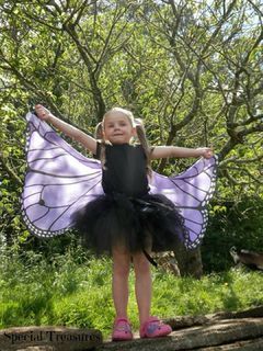 Special Treasures Monarch Wings Toddler Butterfly Costume, Butterfly Costume Kids, Diy Butterfly Costume, Butterfly Costumes, Girls Butterfly Costume, Butterfly Halloween Costume, Butterfly Halloween, Butterfly Monarch, Perfect Halloween Costume