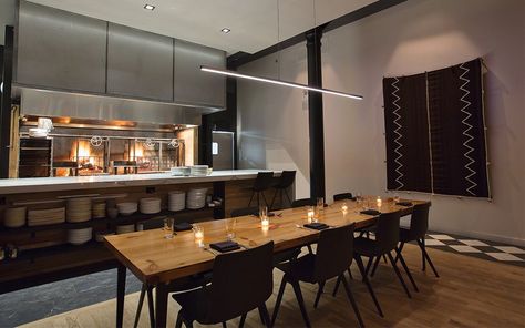 5 Casual Chef's Tables in Chicago - InsideHook Chef Table Design, Chefs Table Restaurant, Dream Cabin, Family Style Meals, Castle Hill, Chefs Table, Chicago Travel, Strip Steak, Signature Dishes