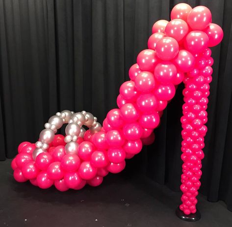 40th Party Ideas, Balloon Pillars, Garland Balloon, Christmas Balloon Decorations, Barbie Theme Party, Tall Wedding Centerpieces, Balloon Company, Celebration Balloons, Wedding Balloon Decorations