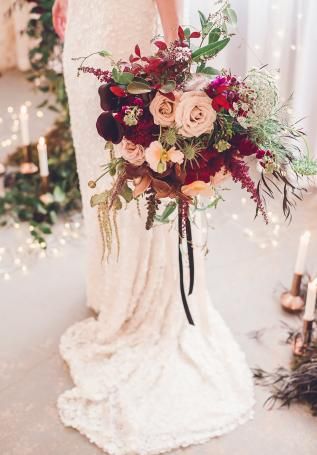 Image 10 - Floral delight in Styled Shoots. Dark Red Wedding, Maroon Flowers, Burgundy Bouquet, Winter Wedding Bouquet, Have Inspiration, Winter Wonderland Wedding, Theme Color, Deco Floral, Wedding Bridal Bouquets