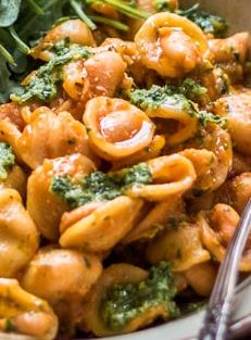 Rosemary Pesto, Vegetarian Pesto Pasta, White Bean Pasta, Bean Pasta Recipes, Golo Recipes, Autoimmune Recipes, Liver Recipes, Pesto Pasta Recipes, Bean Pasta