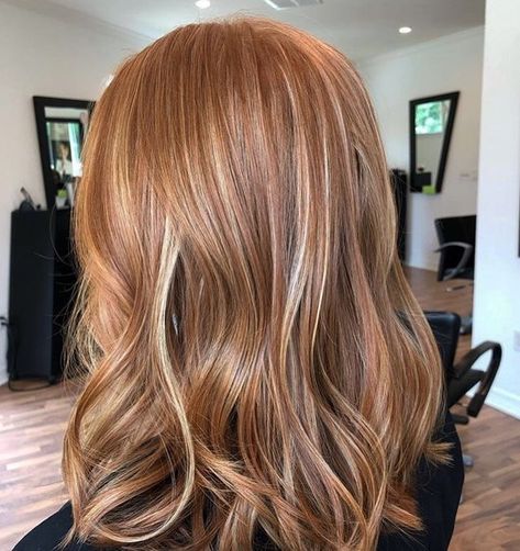 Red Hair With Subtle Blonde Highlights, Ginger With Subtle Blonde Highlights, Cooper Blonde Highlights, Half Head Highlights Ginger Hair, Natural Red Highlights In Blonde Hair, Highlights On Redheads, Ginger Hair With Babylights, Before After Highlights, Natural Red Hair With Blonde Balayage