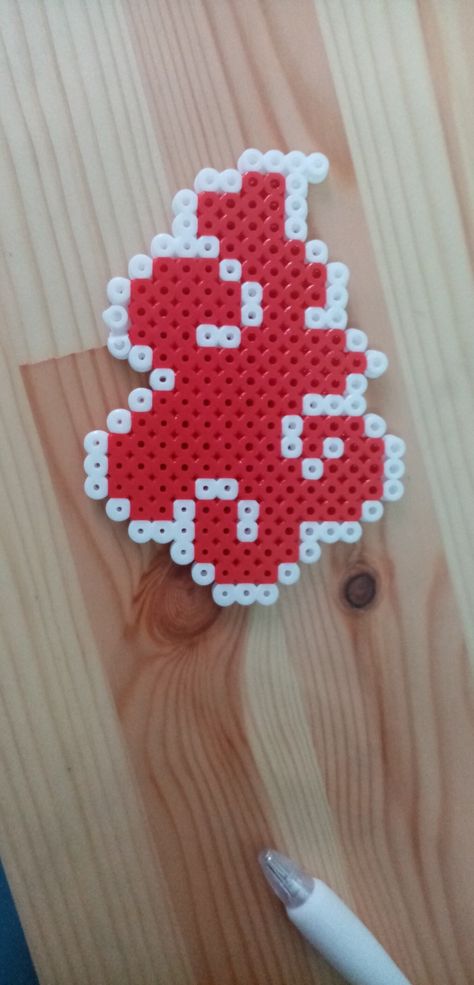 Akatsuki Perler Beads, Anime Pearler Beads Patterns, Chainsaw Man Perler Bead, Perler Bead Anime, Hama Pearls Ideas, Naruto Perler Beads, Anime Perler Beads, Anime Perler Bead Patterns, Akatsuki Symbol