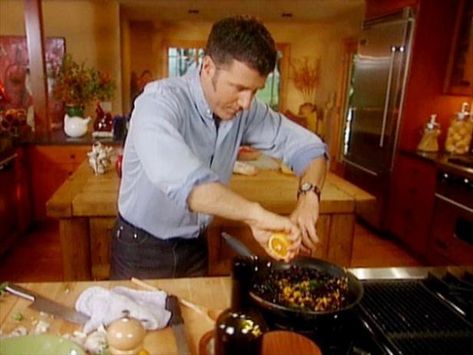 Watch Entertaining with Michael Chiarello from Food Network Garlic Olives, Banana Nutella Crepes, Gochujang Chicken, Roasted Olives, Italian Meatloaf, Nutella Crepes, Video Food, Mango Dessert, Elegant Appetizers