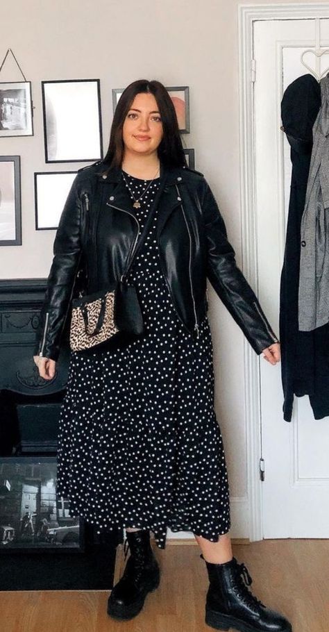 Office Outfits Women Plus Size Winter, Mid Size Fashion Autumn, Plus Size Biker Jacket Outfit, Plus Size Millenial Fashion, Moda Curvy 2022, Mid Size Fall Fashion 2023, Size 16 Women Outfits Fall, Fall Plus Outfits, Mid Size Fashion 2023