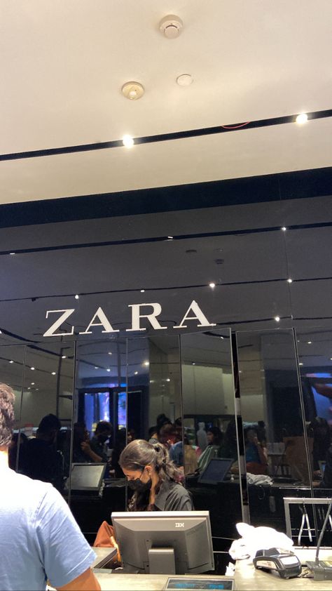 Ambience Mall Gurgaon Snap, Zudio Shopping Snap, Shopping Snapchat, Shopping Snap, Zara Aesthetic, Zara Shopping, Shopping Pictures, Zara Store, Mumbai City