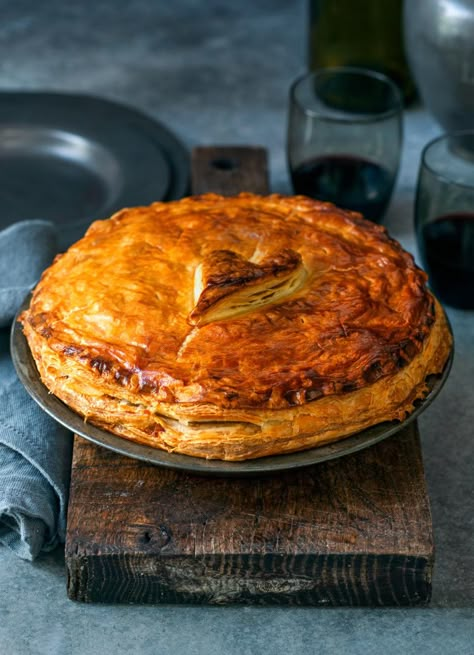 Lamb Shank Pie, Lamb Pies Recipes, Dish Magazine, Lamb Pie, British Cooking, Pub Grub, Lamb Shank, Mushroom Pie, Savoury Pies