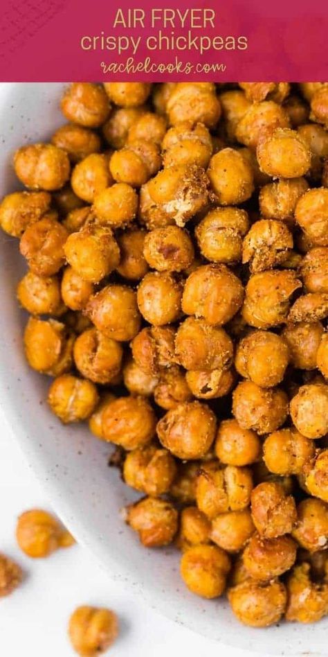 Crispy and nutritious, air fryer chickpeas are very low in calories, making them a good replacement for calorie-laden chips or nuts. So good on salads, too! Airfryer Vegetarian, Ranch Chickpeas, Air Fryer Chickpeas, Spicy Ranch, Air Fryer Recipes Vegetarian, Air Fryer Cooking Times, Homemade French Fries, Crispy Chickpeas, Cauliflower Bites