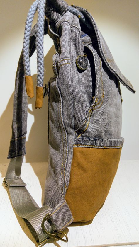 Upcycle Backpack, Jeans Backpack, Upcycled Jeans, Jean Backpack, Upcycle Jeans, Clothing Inspiration, Grey Jeans, Sling Backpack, Fabric Crafts