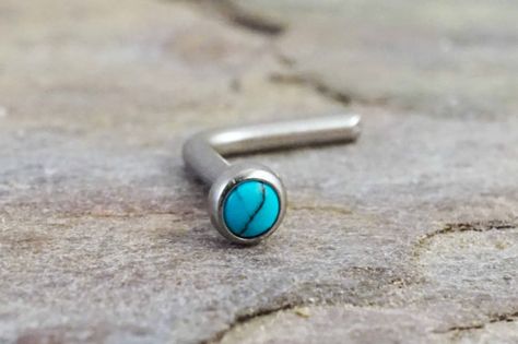 Titanium Nose Stud, Peace Sign Jewelry, Cowgirl Tattoos, Nose Screw, Nose Piercing Jewelry, Aromatherapy Jewelry, Cute Piercings, Piercings And Tattoos, Piercings Jewelry