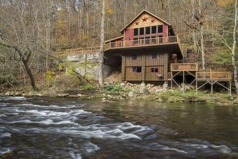 Fisherman Silhouette, Cedar Cabin, Smoky Mountains Cabins, Secluded Cabin, Sevierville Tn, Gatlinburg Cabins, Bedroom Idea, Camping Theme, Smoky Mountain National Park