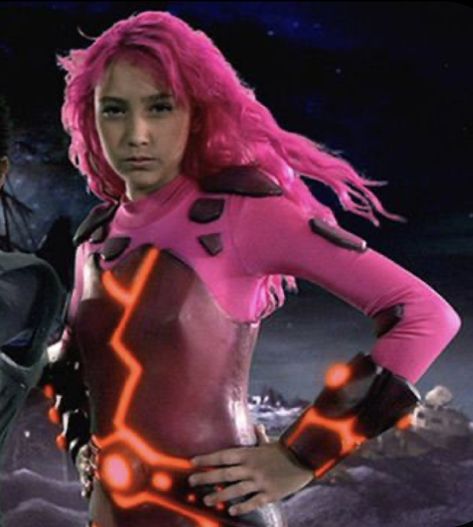 Sharkboy And Lavagirl Pfp, Lava Girl Pfp, Lava Girl Costume College, Fusha Hair, Halloween Costumes Pink Hair, Characters With Pink Hair Halloween, Pink Hair Cartoon Character, Pink Hair Characters Halloween, Lava Girl Halloween Costume