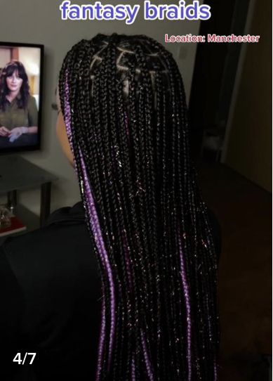 Cute Hair Styles Braids Black, Half Dyed Braids, Knotless Box Braid With Beads, Fantasy Braids Black Hair, Fansty Box Braids, Purple Peekaboo Highlights Braids, Purple Peekaboo Goddess Braids, Black Braids With Purple Highlights, Peakaboobraids Purple And Black