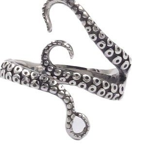 An adjustable ring that looks like an octopus tentacle. | Here's What People Are Buying On Amazon Right Now Squid Rings, Tentacles Ring, Ring Aesthetic, Octopus Ring, Ocean Ring, Octopus Tentacles, Punk Jewelry, Cthulhu, Kraken