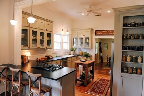 Home Town Hgtv, Small Town Living, Craftsman Cottage, Storage Inspiration, Hgtv Dream Home, Tiny Apartment, Home Town, Apartment Kitchen, Cottage Kitchen