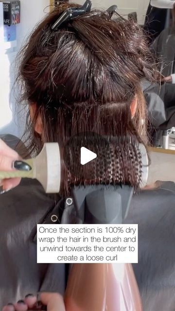 How To Do A Blowout, Wavy Bob Tutorial, Blowout Hair Medium, Easy Blowout, Diy Blowout, Blowout Hair Tutorial, Salon Blowout, Unicorn Hair Color, A Blowout