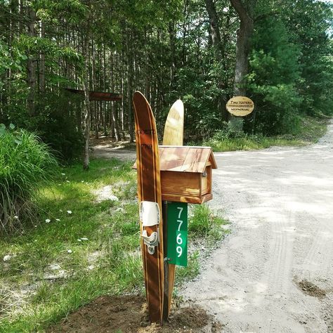 Refurbished old waterskiis,  and made a new mailbox.  Two Waters Woodworking Lake House Mailbox Ideas, Ski Repurpose, Water Ski Decor, Cottage Accessories, Ski Ideas, Home Mailboxes, Old Skis, Lake Theme, Mailbox Ideas