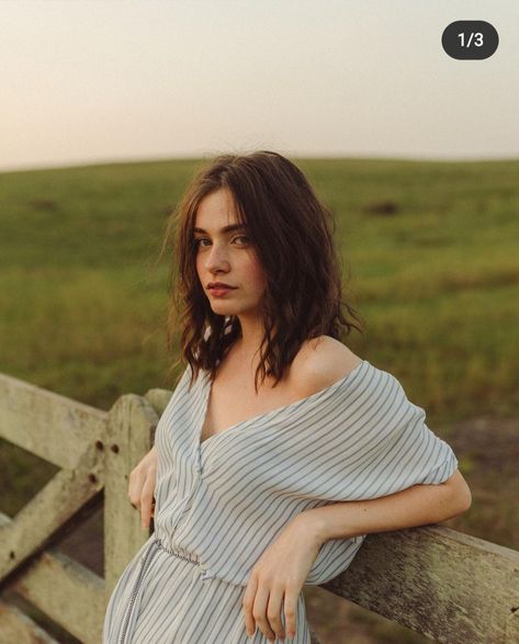 Country Portraits, Female Portrait Poses, Ethereal Photography, Outdoor Portrait Photography, Outdoor Portrait, Nature Photoshoot, Photography Inspiration Portrait, Portrait Photography Women, Portrait Photos