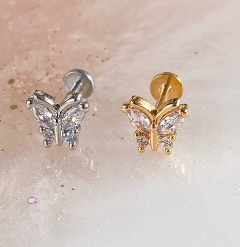 Crystal Dainty Butterfly Labret. Gold Or Silver. 16G. 6mm or 8mm. For Cartilage, Flat, and Tragus piercings. Butterfly Helix Piercing, Butterfly Medusa Piercing, Butterfly Helix Earrings, Butterfly Flat Piercing, Vertical Labret Jewelry Flower, Philtrum Piercing, Piercing Tragus, Lobe Piercing, Tragus Piercings