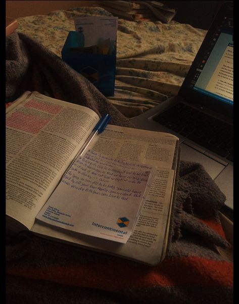 Evening Bible studies are the best!! Night Time Bible Study, Evening Study Aesthetic, College Vibes, Dark Academic, Christian Girl, Evening Routine, Bible Study Notes, Ab Workout, Studying Inspo