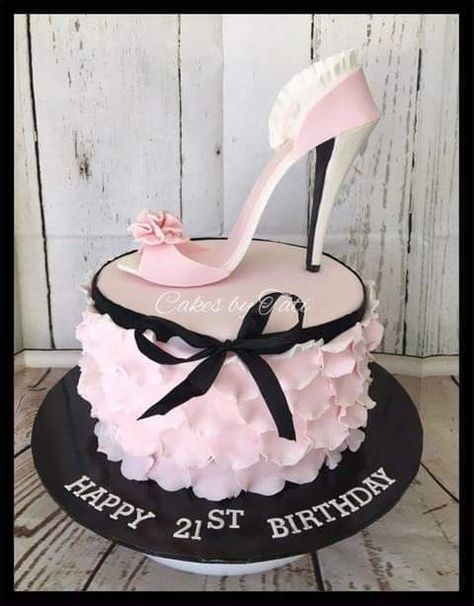 Fondant High Heel, High Heel Cakes, 19th Birthday Cakes, Chanel Cake, Shoe Cakes, 21st Birthday Cakes, Adult Birthday Cakes, Funny Birthday Cakes, Birthday Cakes For Women