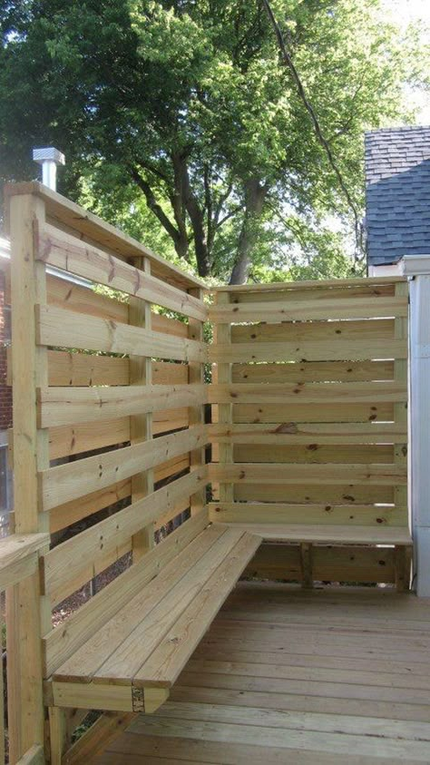 Privacy Wall On Deck, Diy Privacy Fence, Deck Pergola, Privacy Wall, Privacy Fence Designs, Patio Privacy, Hot Tub Backyard, Pallet Fence, Apartment Modern