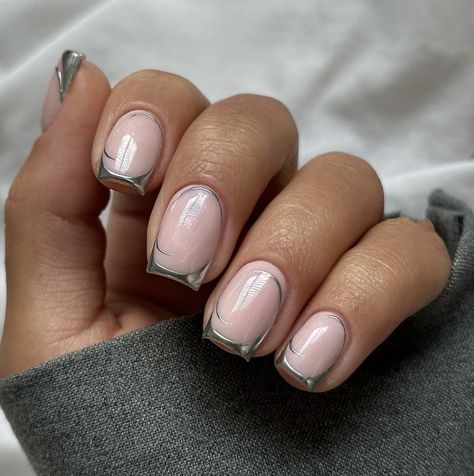 Simple Biab Nail Art, Short Acrylic Nails With Design, Short Square Oval Nails, December Nails Square, Square Chrome Nails, Square Nail Art Designs, Overlay Nails, Acrylic Nails Nude, Minimal Nails Art