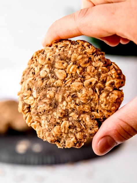 If dessert for breakfast sounds like your cup of tea, you need to try this easy, toddler-approved recipe for Oatmeal Protein Cookies. Loaded with whole-grain oats, sweet bananas, salty peanut butter, and two types of heart-healthy seeds, these protein breakfast cookies are sure to satisfy your sweet tooth AND fuel you up for the day ahead. Oatmeal Protein Cookies, Protein Breakfast Cookies, Healthy Oat Cookies, Recipe For Oatmeal, Simple Oatmeal, No Bake Oatmeal, Oatmeal Protein, No Bake Oatmeal Bars, Breakfast Cookie