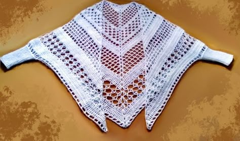 White "Mexicana" with Sleeves Shawl With Sleeves, Knitting Shawl, Poncho With Sleeves, Crochet Shawl Diagram, Crocheted Shawl, White Poncho, Poncho Crochet, Easy Knit, Crochet Poncho Patterns