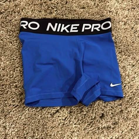 Blue Nike pros Purple Nike Pros, Nike Pros Aesthetic, Outfits With Nike Pros, Blue Nike Pro Shorts, Excersise Outfits, Track Fits, Blue Nike Pros, Rugby Shorts, Gymwear Outfits