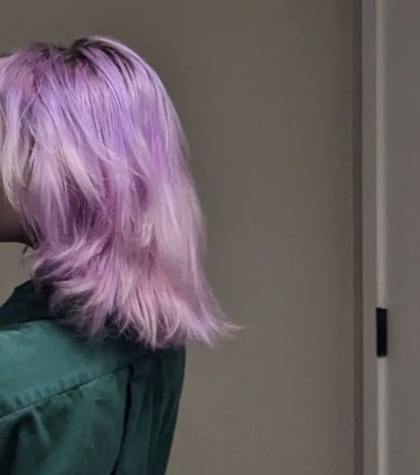 Light Purple Short Hair, Purple Layered Hair, Short Lilac Hair, Short Lavender Hair, Toh Characters, Light Purple Hair, Mha Oc, Lilac Hair, Clubbing Aesthetic