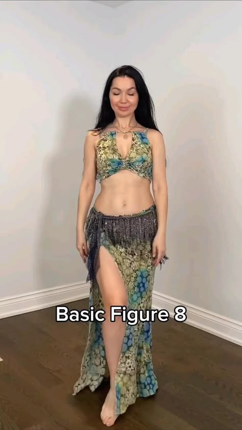 Belly Dance Workout Beginners, How To Belly Dance Step By Step, Belly Dancing Tutorials, How To Belly Dance, Belly Dance Tutorial, Belly Dance Workout, Bellydance Outfit, Dancing For Beginners, Belly Dancing For Beginners