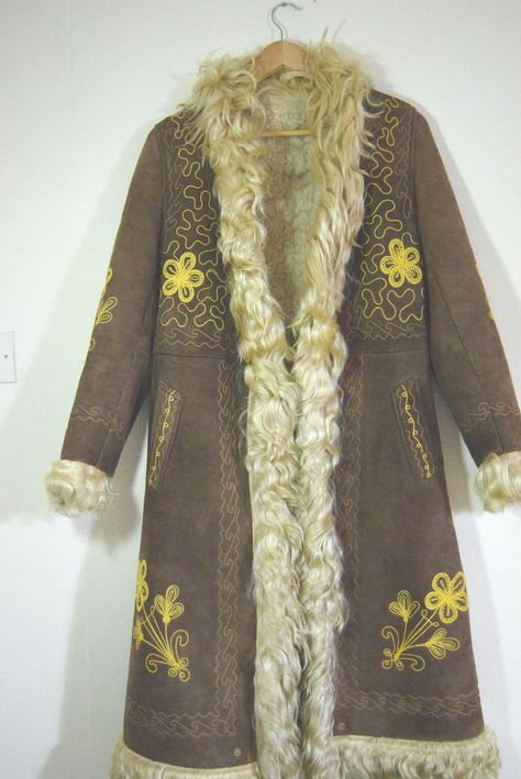 1960s afghan penny lane coat jacket Hippy Boho gypsy uk 8 10 us 4 6 70s hippy Bianca Dress, Penny Lane Coat, Sheepskin Coat, Quirky Fashion, 60 Fashion, Penny Lane, Kinds Of Clothes, Moda Vintage, Hippie Outfits