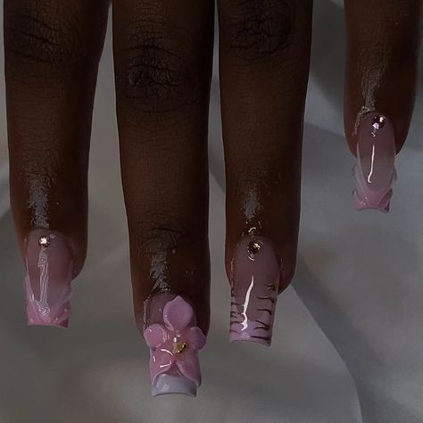 Lise🪐| North GA nail tech ✨| Acrylic, Gel-x, BIAB, Press ons (@bratcrylix) • Instagram photos and videos Press Ons, Order Form, The Order, Nail Tech, On Set, Nail Salon, Custom Made, Nails