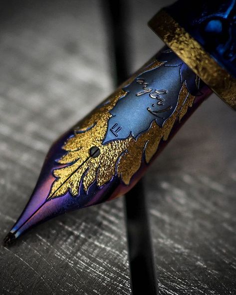 Decorative Pens, Writing Articles, Beautiful Writing, Quill Pen, Fountain Pen Nibs, Luxury Pens, Pen Collection, Writing Accessories, Beautiful Pen