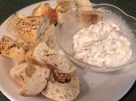 Easy Bagel Dip – Ruthy Can Cook Bagel Dip Recipe, Easter Dessert Bars, Easy Bagel, Bread Dips, Bagel Dip, Game Day Food Ideas, Grilled Broccoli, Football Party Foods, Cold Dips