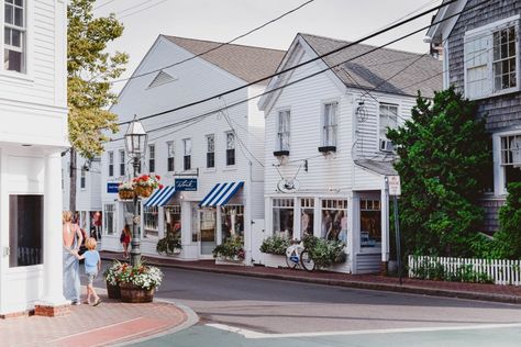 Edgartown Marthas Vineyard, Bar Harbour, Man Made Island, Bar Harbor Maine, Coastal Life, Martha's Vineyard, Marthas Vineyard, Hot Spots, Coastal Towns