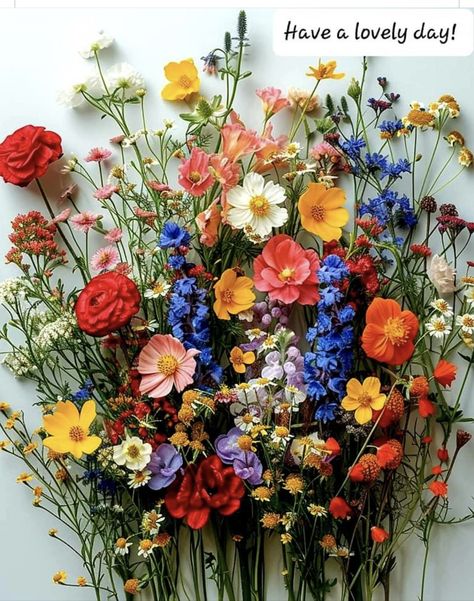 Colourful Wildflower Bouquet, End Of Summer Flowers, Bright Wildflower Wedding Bouquet, Colorado Wildflower Bouquet, Fall Wildflower Wedding Color Schemes, Wildflower Tablescape, Wild Flower Wedding Bouquet, Fall Wildflower Wedding, Wildflower Bouquet Wedding