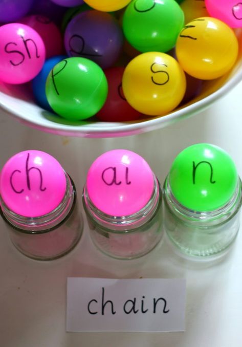 Ball Games For Preschoolers, Phonics Activities Preschool, Ball Games For Kids, Sensory Phonics, Making Play Dough, Play Dough Recipes, Phonics Games For Kids, Jolly Phonics Activities, Games For Preschoolers