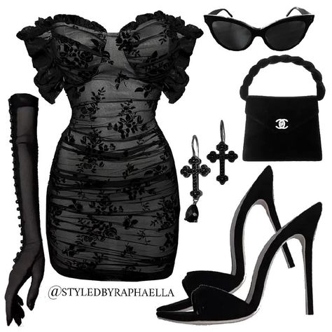 ꜱᴛʏʟᴇᴅ ʙʏ ʀᴀᴘʜᴀᴇʟʟᴀ on Instagram: “🖤Follow @styledbyraphaella for more🖤 . . #ａｅｓｔｈｅｔｉｃ #streetstyleblogger #fashiongram #darkfeed #virtualfashion #virtualstylist #y2k…” Daring Diva Outfits, Fancy Closet, Elven Costume, Slytherin Clothes, Roblox Clothing, Stage Presence, Blogger Street Style, Nice Outfits, Prom Dress Inspiration