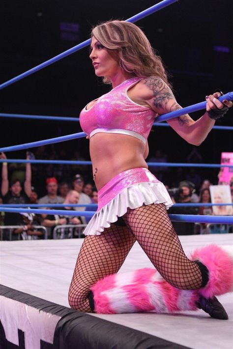 Io Sky Wwe, Velvet Sky Wrestler, Taya Valkyrie Wrestling, Wwf Diva, Velvet Sky Tna Wrestling, Women Wrestling, Velvet Sky, Women Wrestlers, Spending Time With You