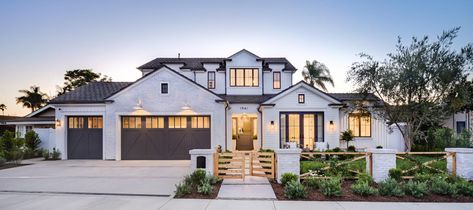 Eastern Seaboard Homes, Transitional Home Exterior, Decorative Wood Trim, Cedar Shingle Siding, Newport Beach Homes, Transitional Farmhouse, Clapboard Siding, Shingle Siding, Single Story Homes