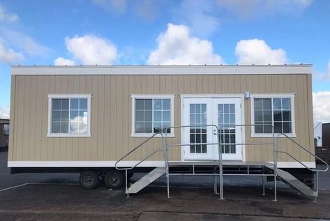 Portable Construction Office Trailers - Improving Job Site Operations Effectively - JustPaste.it Trailer Office, Construction Office, Office Team, Mobile Office, Staff Meetings, Improve Productivity, Business Investment, Toilet Cleaning, Trailers For Sale