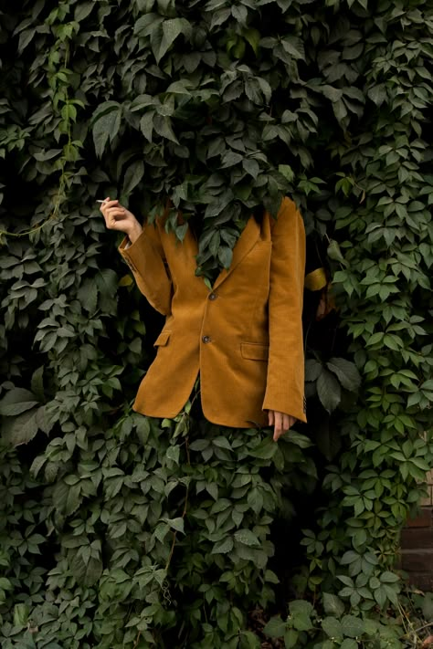 Portrait Photo Original, Ben Zank, Surrealist Photography, Dark Portrait, Surreal Portrait, Blond Amsterdam, Surreal Photography, Outdoor Portrait, Self Portrait Photography