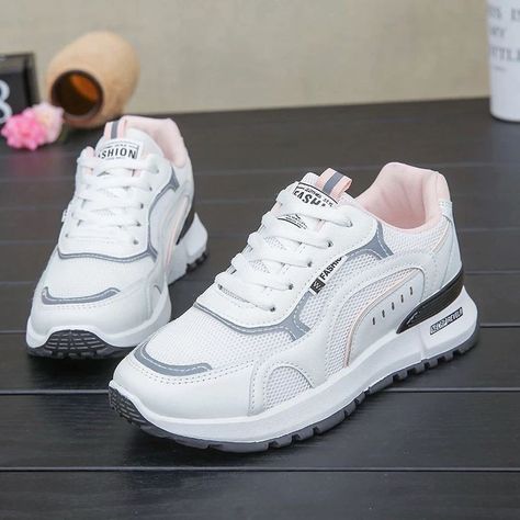 Girls Shoes Teenage, Sport Shoes Design, Casual Shoes Women Sneakers, Shoes For School, Trend 2024, Adidas Shoes Women, Girl Trends, Be Smart, Sport Shoes Women