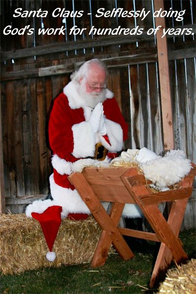 Even Santa knows the reason for the season. Santa Clos, Kneeling Santa, Christmas Parade Floats, Santa Claus Pictures, Texas Christmas, Christ Centered Christmas, Victorian Santa, Santa Art, Happy Birthday Jesus